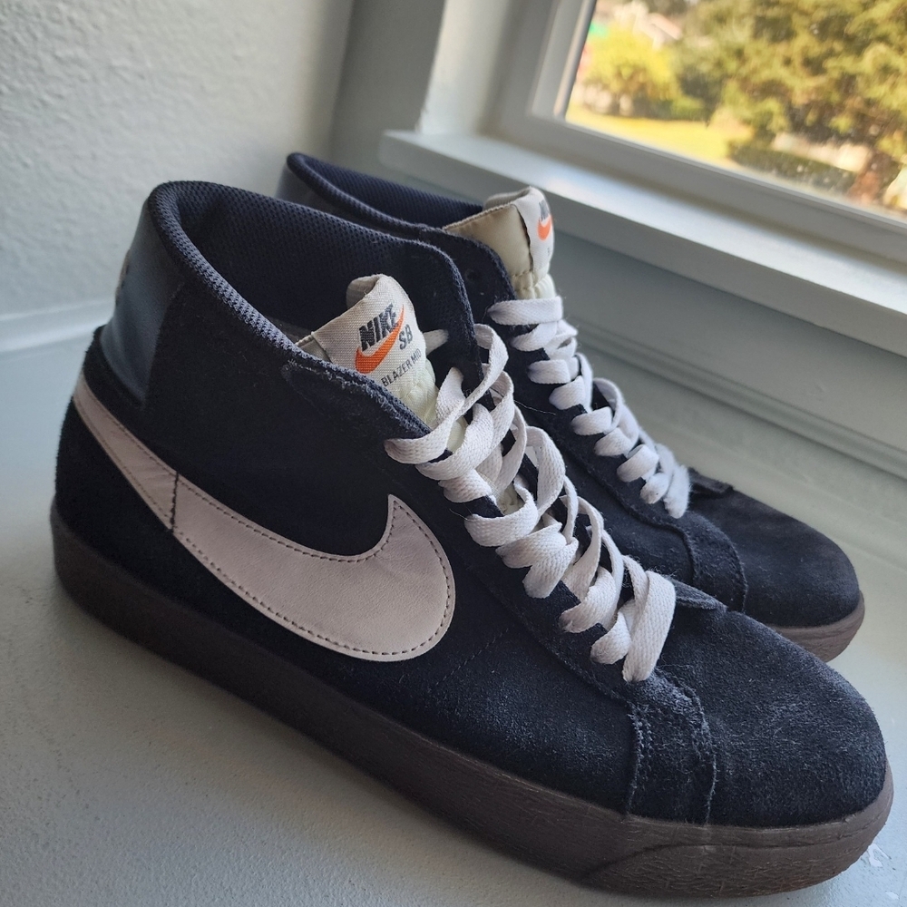 Nike Black and White High-Top Sneakers